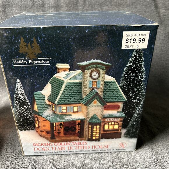 Dickens Collectables Porcelain Train Station Christmas Hand Painted Light Up - Picture 6 of 7